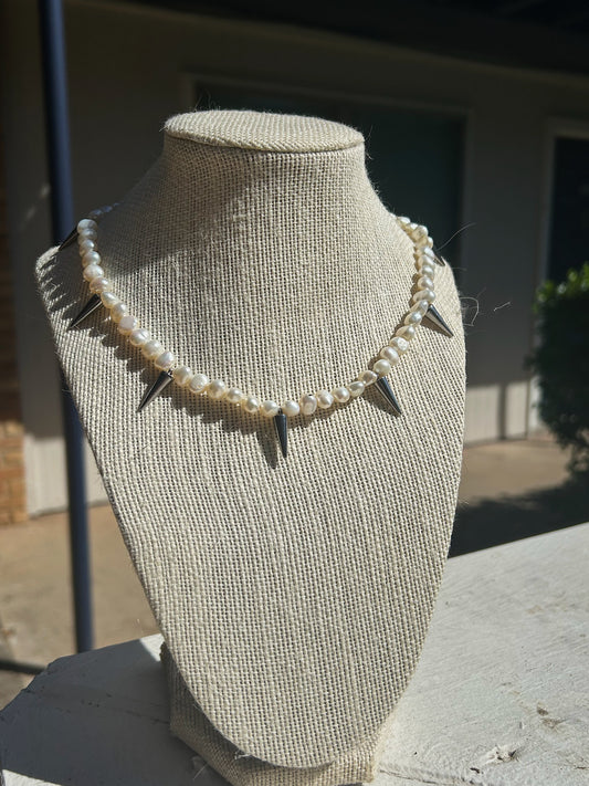 spikey pearl necklace